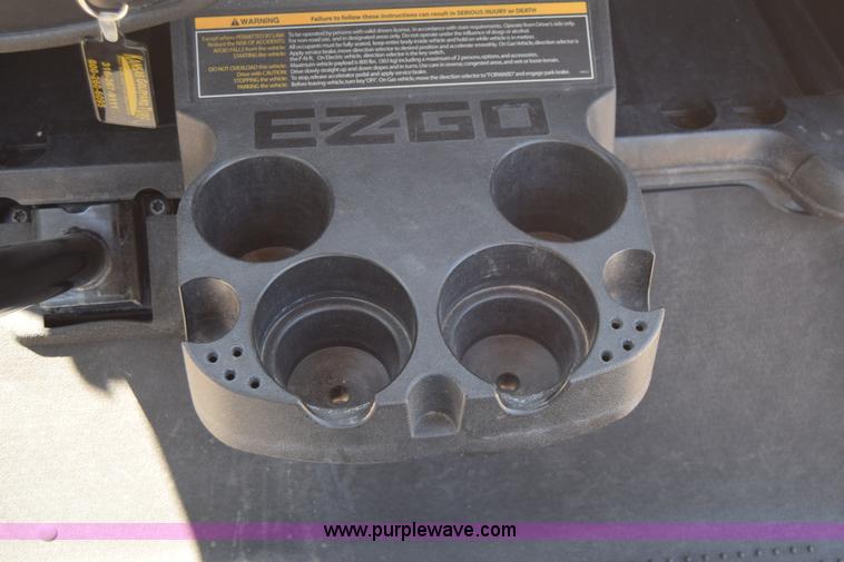 image for item L2706 Ez-go golf cart