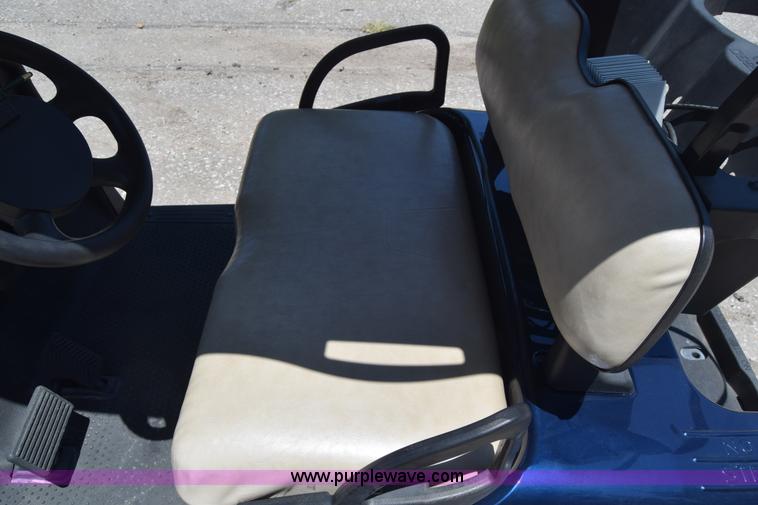 image for item L2706 Ez-go golf cart