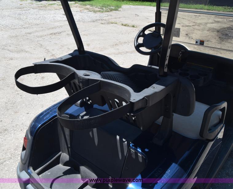 image for item L2706 Ez-go golf cart
