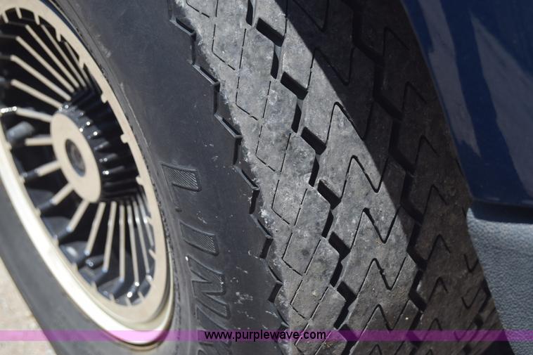 image for item L2706 Ez-go golf cart