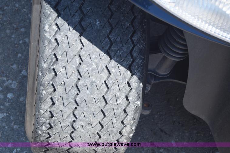 image for item L2706 Ez-go golf cart