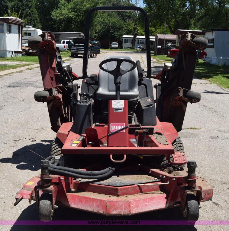 image for item L2707 Toro Groundmaster 4000D lawn mower