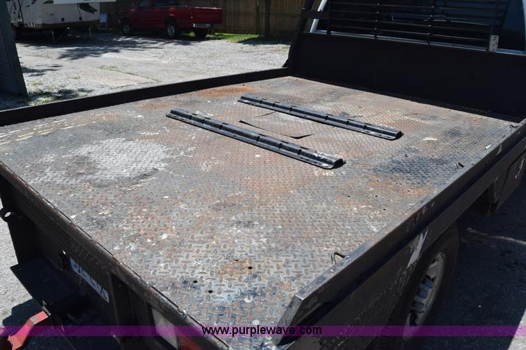 image for item L2708 2005 Chevrolet Silverado 2500HD Crew Cab flatbed pickup truck