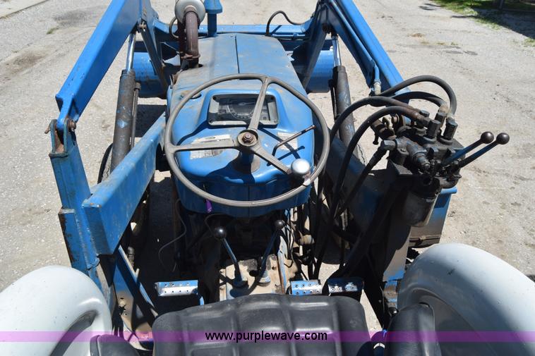 image for item L2709 Ford 2000 tractor
