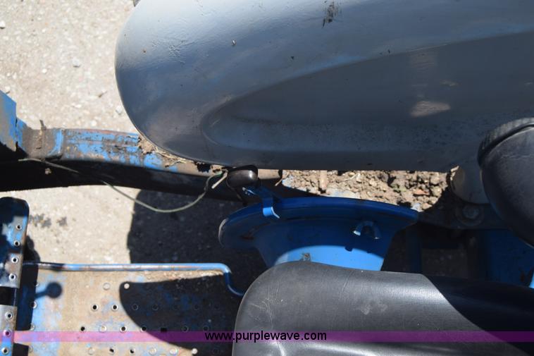 image for item L2709 Ford 2000 tractor