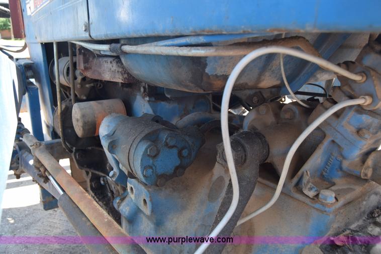 image for item L2709 Ford 2000 tractor