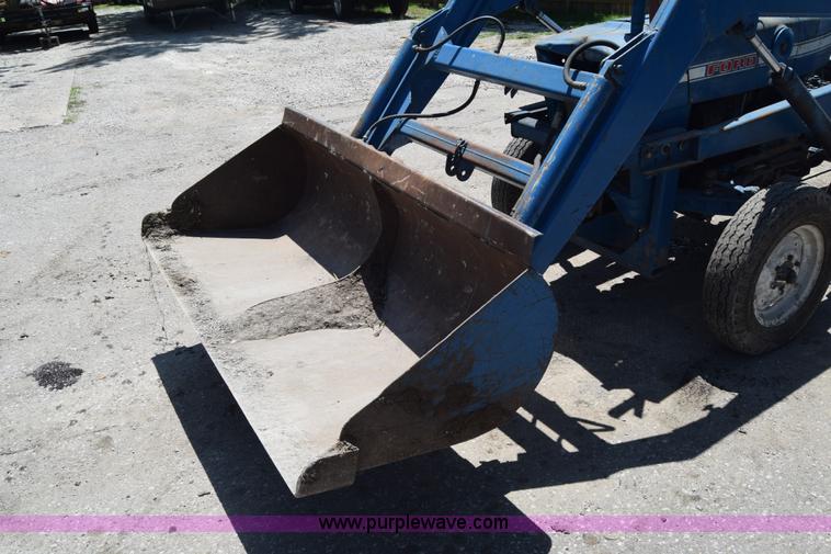image for item L2709 Ford 2000 tractor