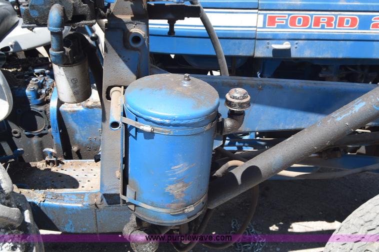 image for item L2709 Ford 2000 tractor
