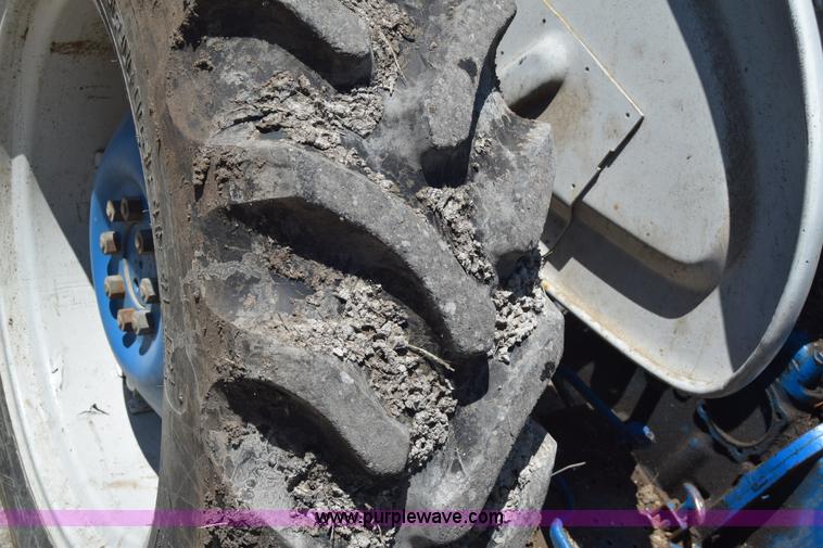 image for item L2709 Ford 2000 tractor