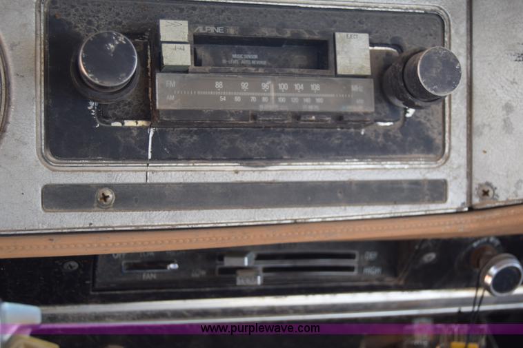 image for item L2715 1980 Dodge D40 bucket truck