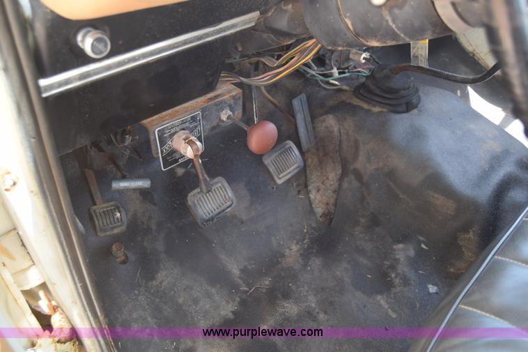 image for item L2715 1980 Dodge D40 bucket truck