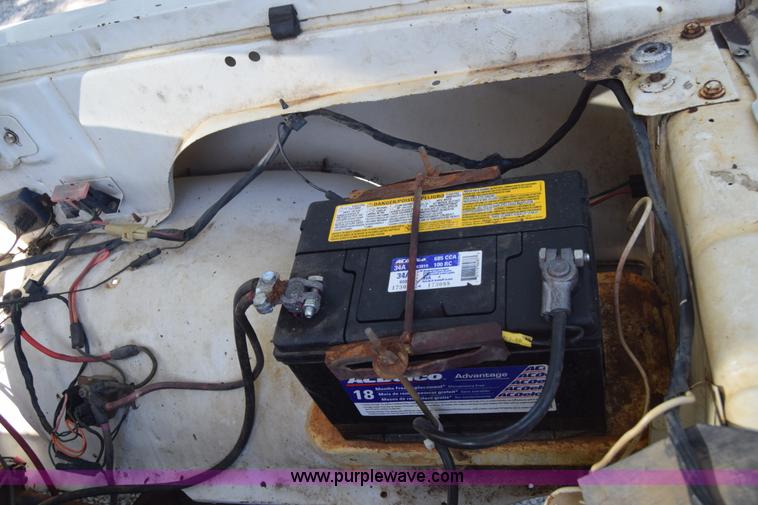 image for item L2715 1980 Dodge D40 bucket truck