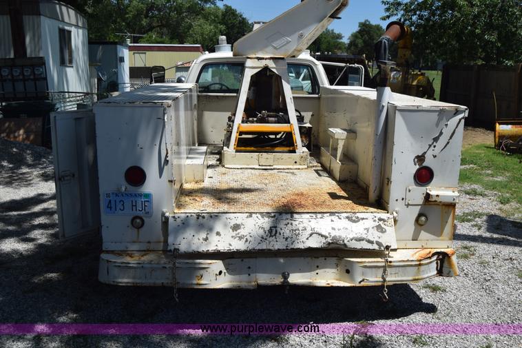 image for item L2715 1980 Dodge D40 bucket truck