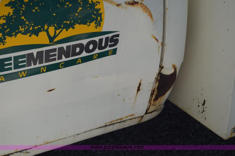 image for item L2715 1980 Dodge D40 bucket truck