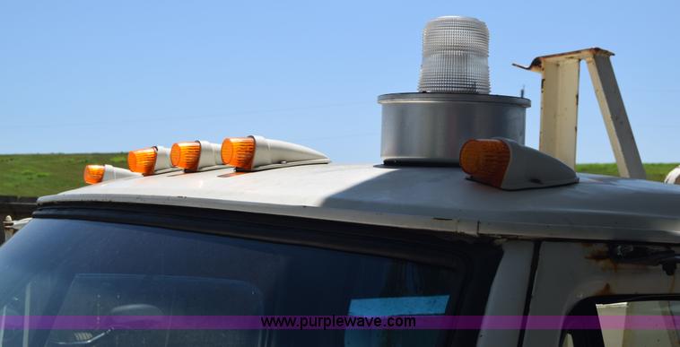 image for item L2715 1980 Dodge D40 bucket truck