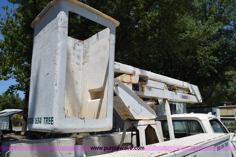 image for item L2715 1980 Dodge D40 bucket truck