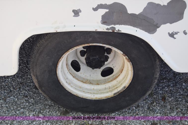 image for item L2715 1980 Dodge D40 bucket truck