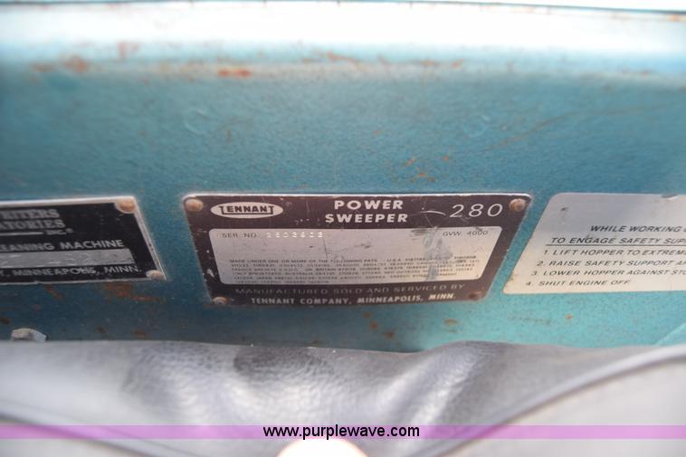 image for item L2720 Tennant 280 power sweeper