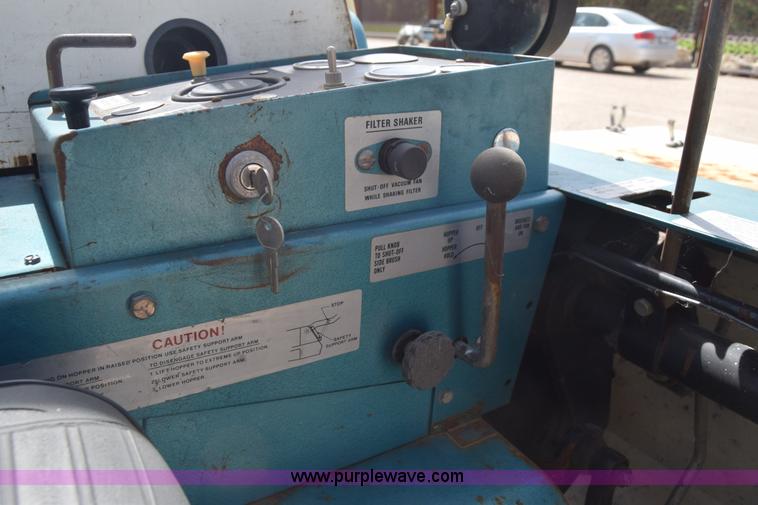 image for item L2720 Tennant 280 power sweeper