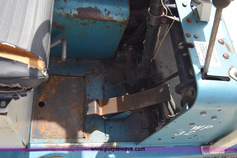 image for item L2720 Tennant 280 power sweeper