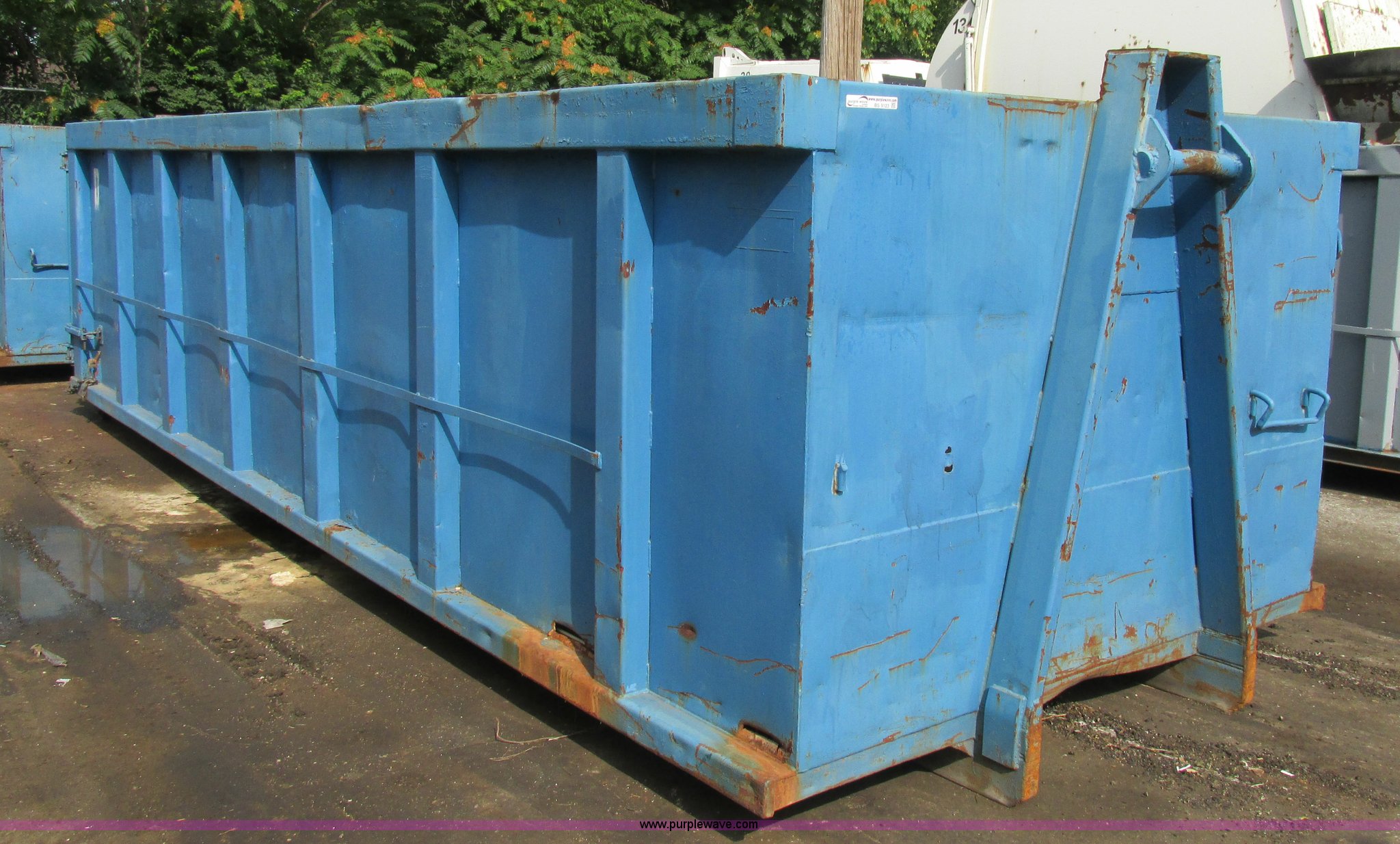 Galbreath steel rolloff container in University City, MO Item BS9123 sold Purple Wave