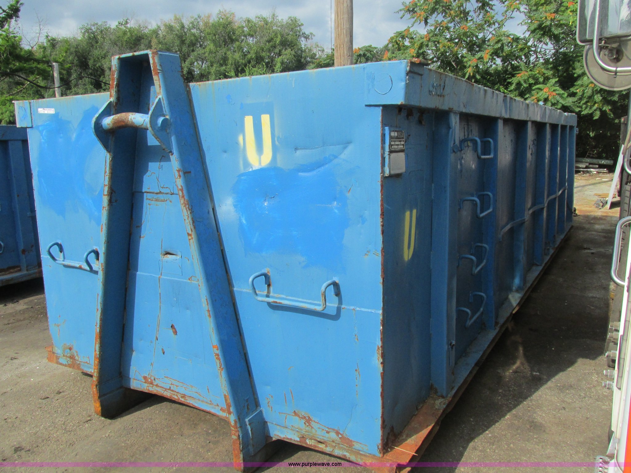 Galbreath steel rolloff container in University City, MO Item BS9175 sold Purple Wave