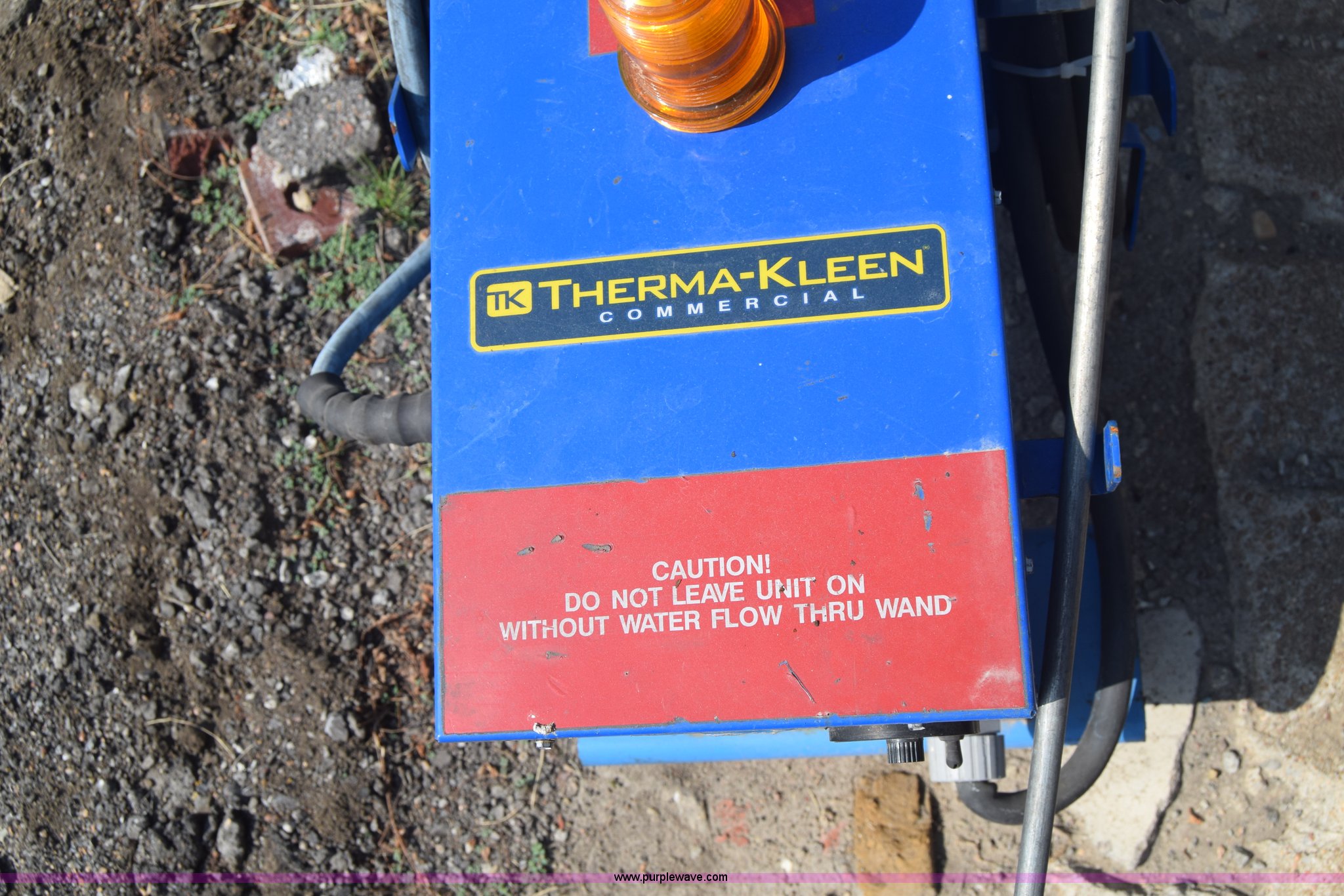 ThermaKleen 600E steam cleaner in Wichita, KS Item J7991 sold Purple Wave