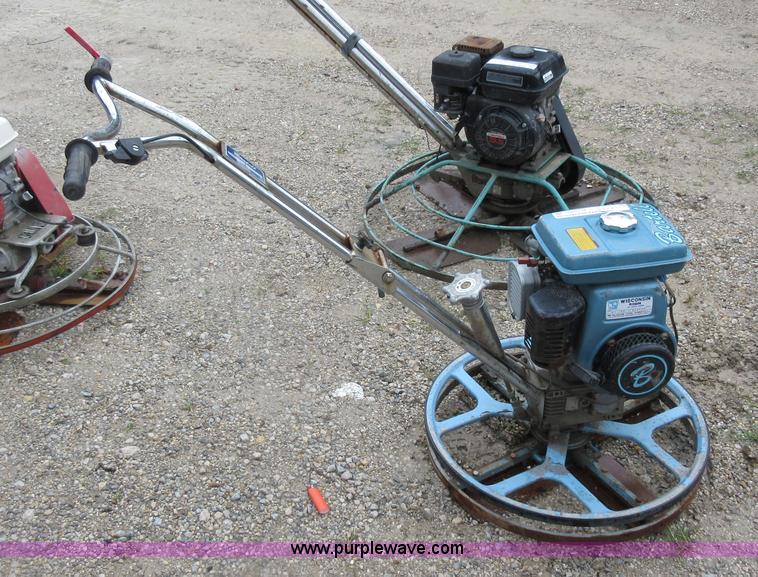 image for item AO9093 Bartell B424 power trowel