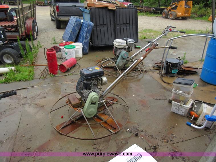 image for item AO9096 Power trowel