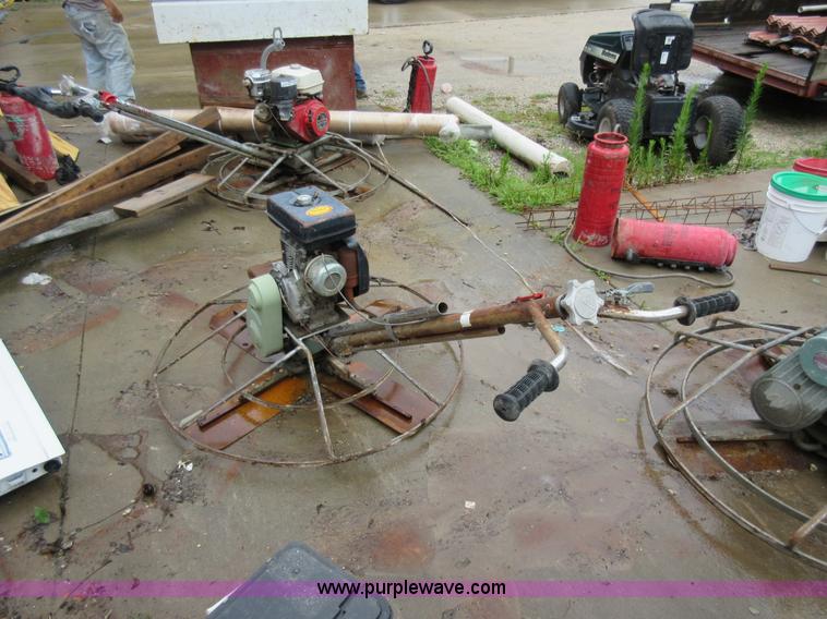 image for item AO9096 Power trowel