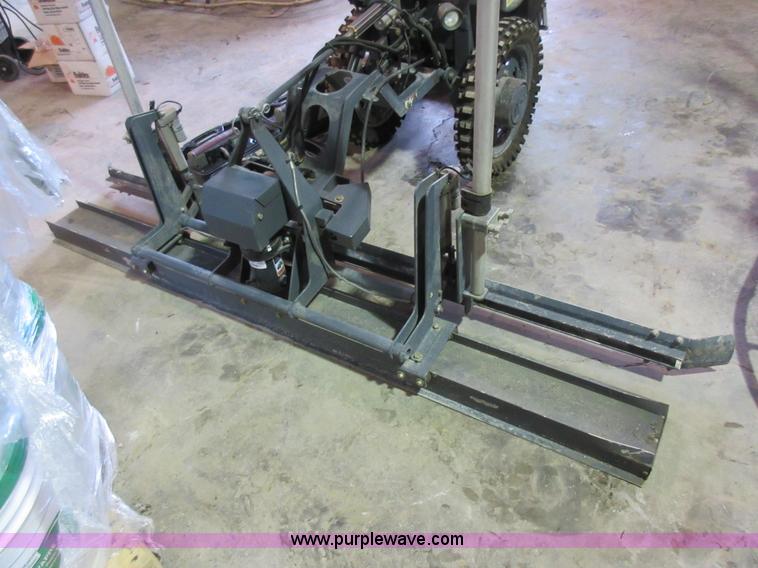 image for item AO9106 Somero mini screed