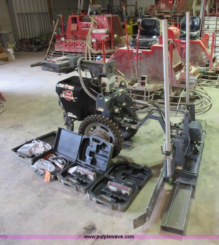 image for item AO9106 Somero mini screed