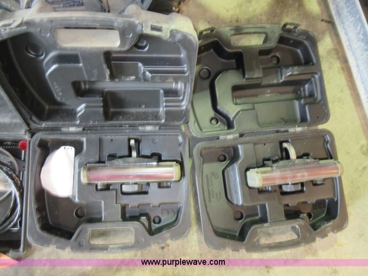 image for item AO9106 Somero mini screed