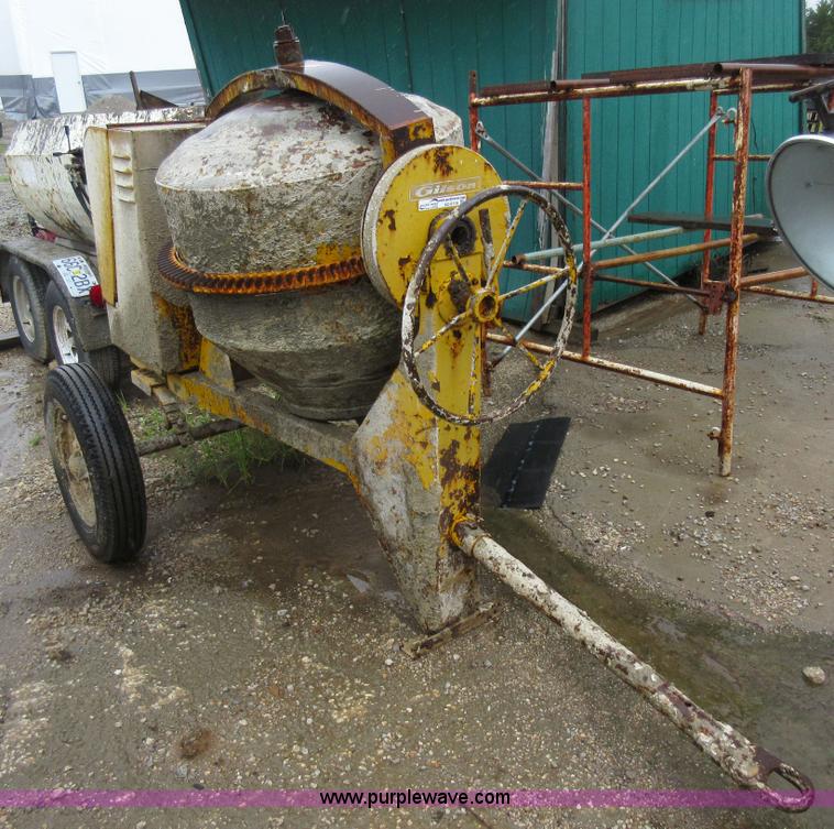 Gilson 6609 concrete mixer in Paola, KS Item AO9119 sold Purple Wave