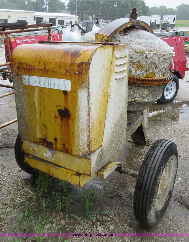 image for item AO9119 Gilson 660-9 concrete mixer