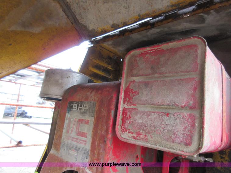 image for item AO9119 Gilson 660-9 concrete mixer