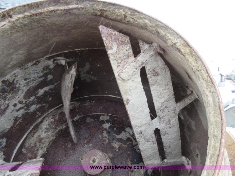 image for item AO9119 Gilson 660-9 concrete mixer