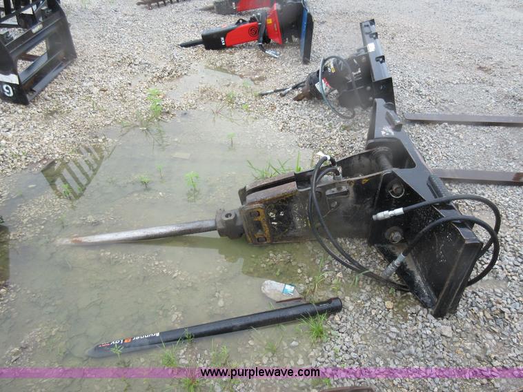 image for item AO9122 John Deere hydraulic breaker