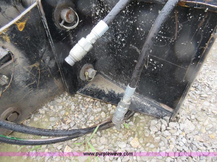 image for item AO9122 John Deere hydraulic breaker