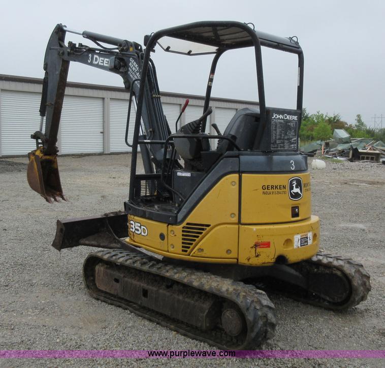 image for item AO9123 2008 John Deere 35D compact excavator