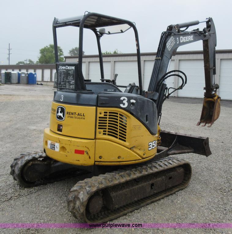 image for item AO9123 2008 John Deere 35D compact excavator