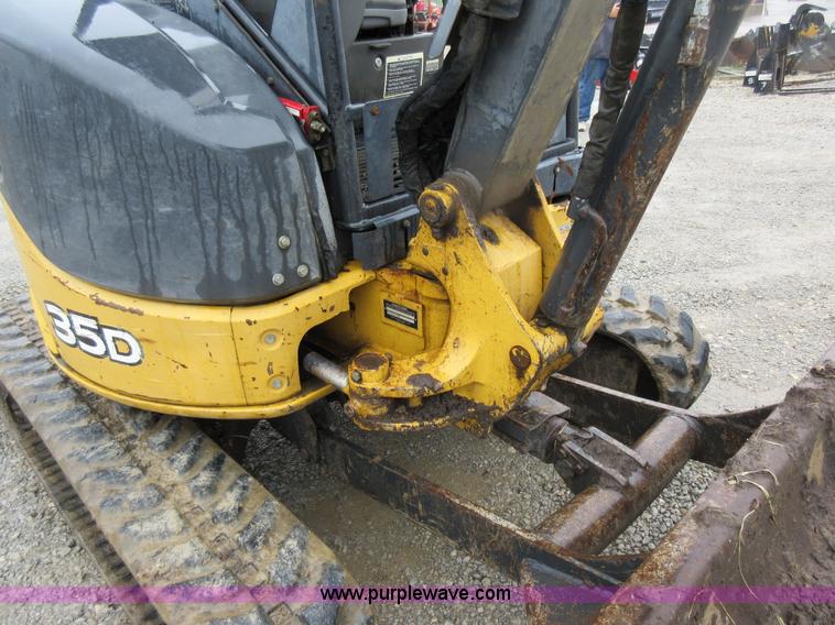 image for item AO9123 2008 John Deere 35D compact excavator