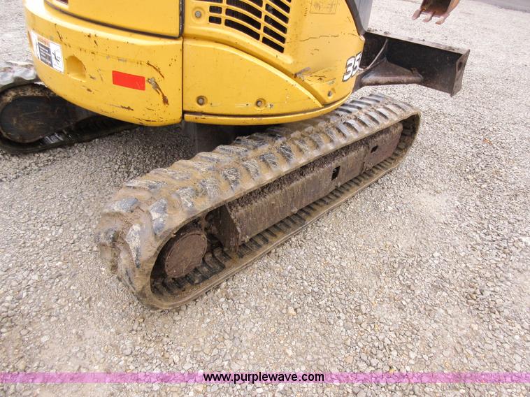 image for item AO9123 2008 John Deere 35D compact excavator