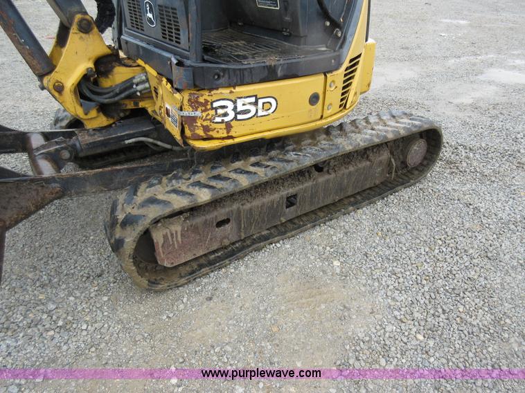 image for item AO9123 2008 John Deere 35D compact excavator