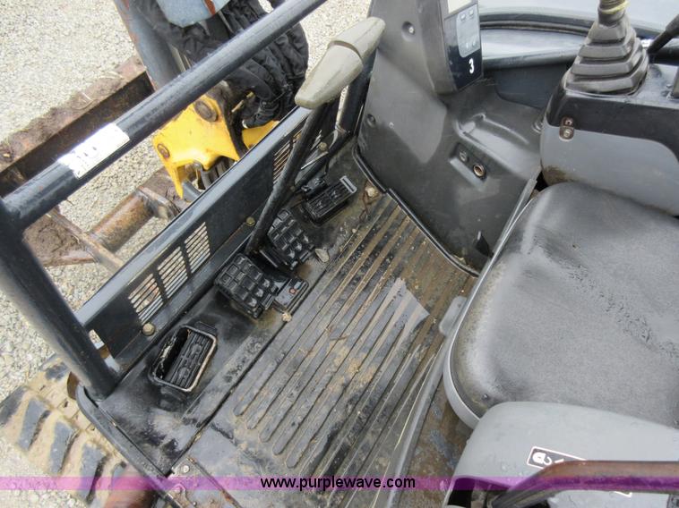 image for item AO9123 2008 John Deere 35D compact excavator