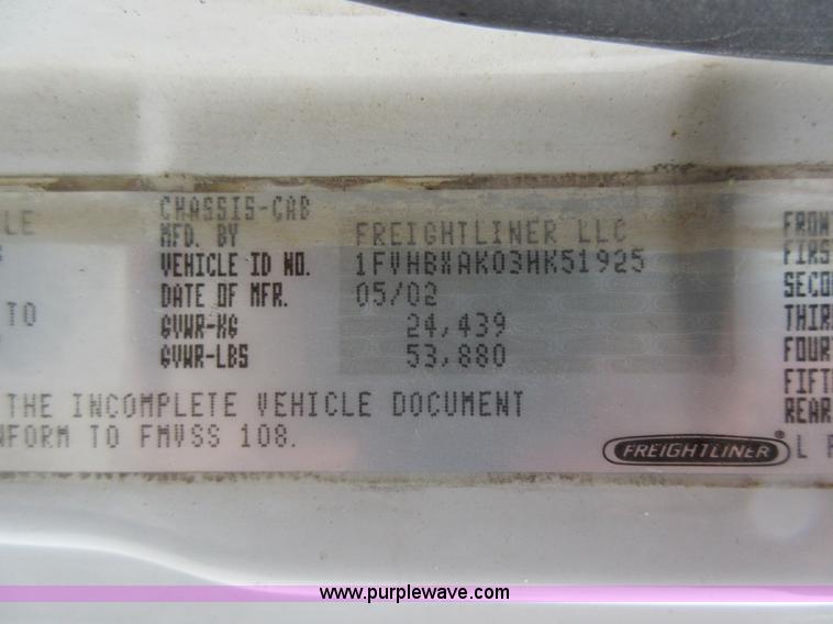 image for item AO9124 2003 Freightliner FL80 roll back truck