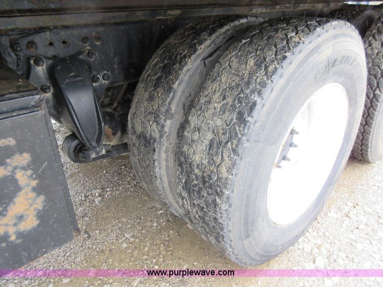 image for item AO9124 2003 Freightliner FL80 roll back truck