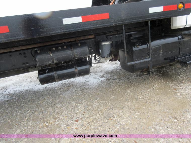 image for item AO9124 2003 Freightliner FL80 roll back truck