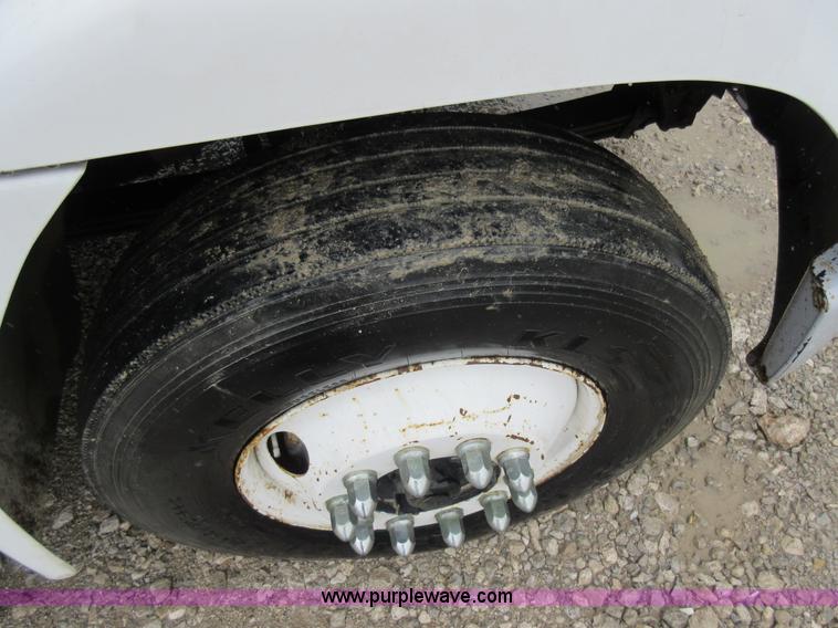 image for item AO9124 2003 Freightliner FL80 roll back truck