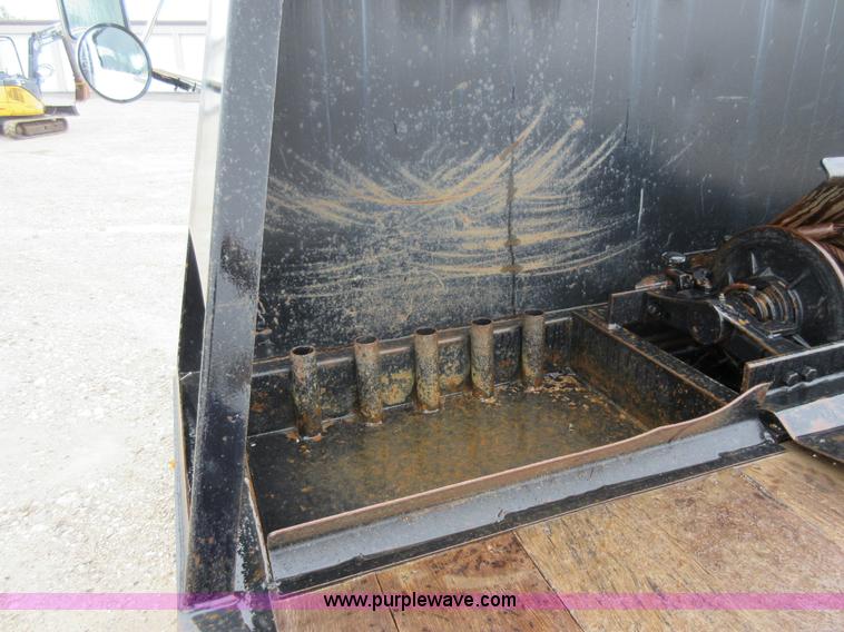 image for item AO9124 2003 Freightliner FL80 roll back truck